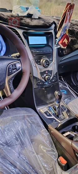 هيونداي أزيرا